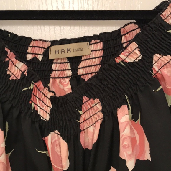 Black with rose off shoulder top - Picture 4 of 5